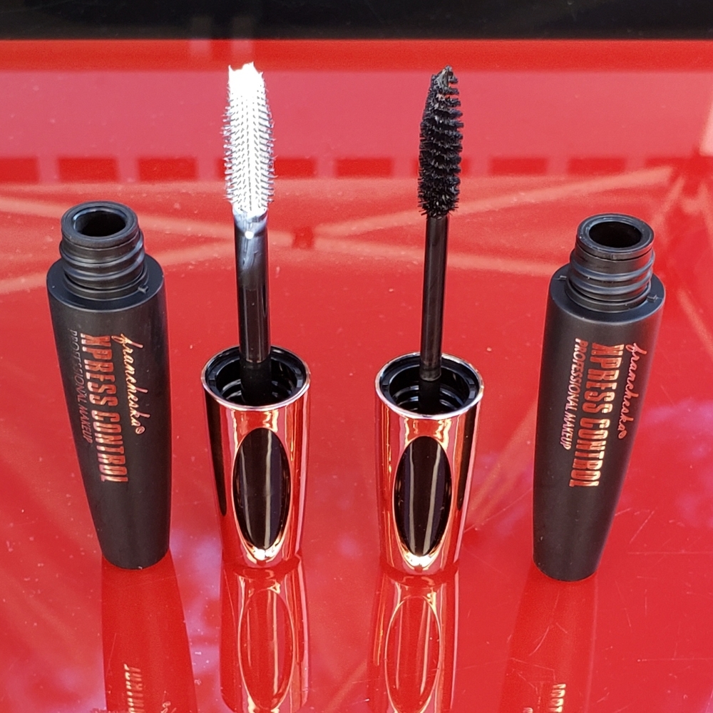 Last price 🤑2 Of 4D Brush Eyelash Mascara Special